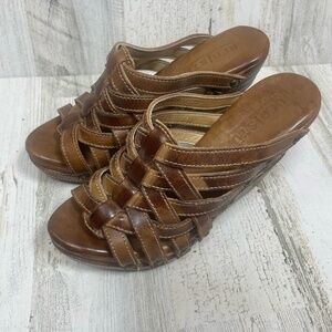Bed Stu‎ Gina Distressed Leather Wedge Sandals Brown Pecan Sz 7.5 Studded Weaved